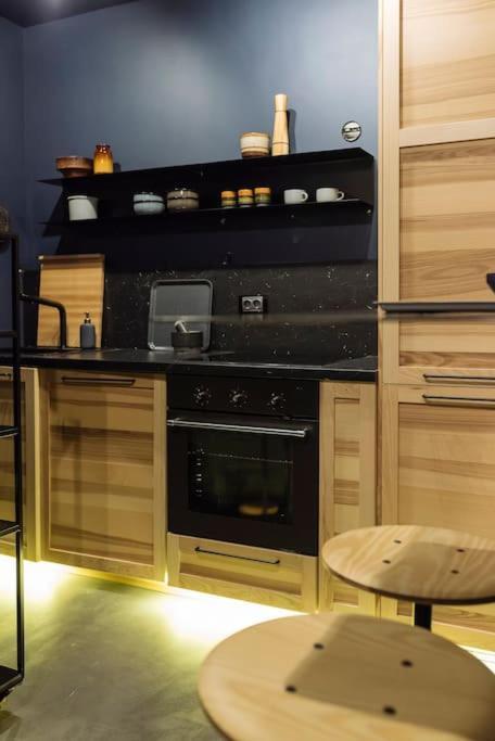 Luxury Downtown Apartment Bukares Bagian luar foto