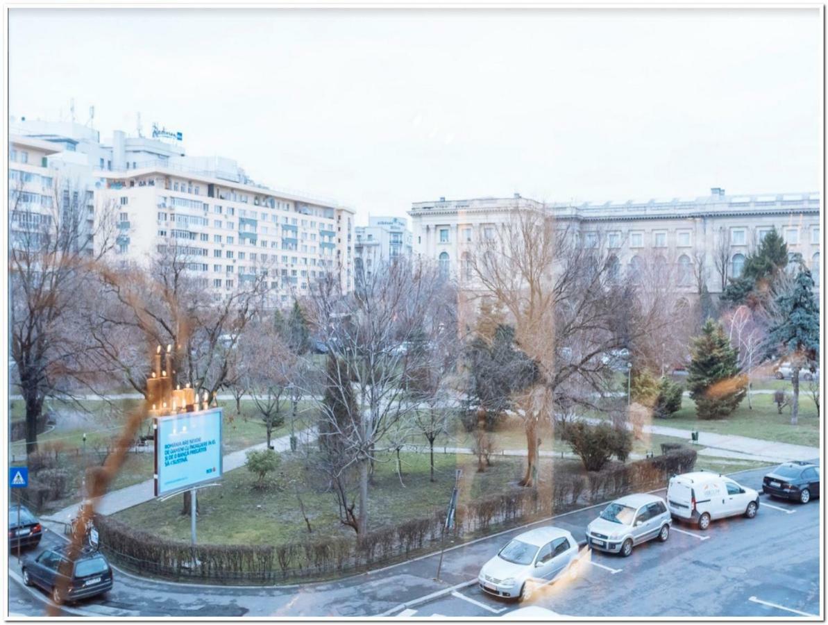 Luxury Downtown Apartment Bukares Bagian luar foto