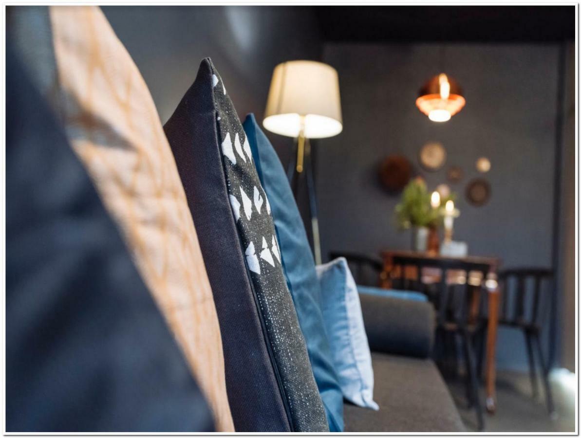 Luxury Downtown Apartment Bukares Bagian luar foto