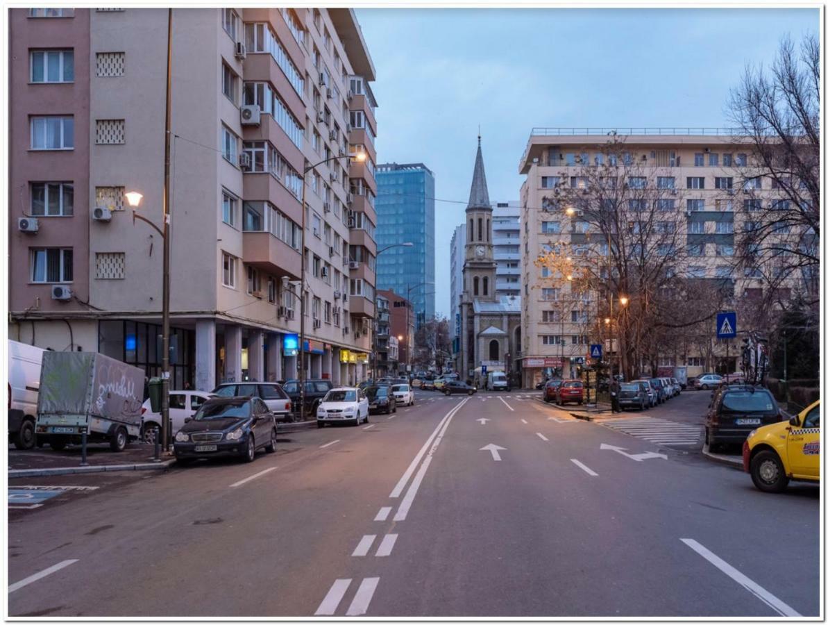 Luxury Downtown Apartment Bukares Bagian luar foto