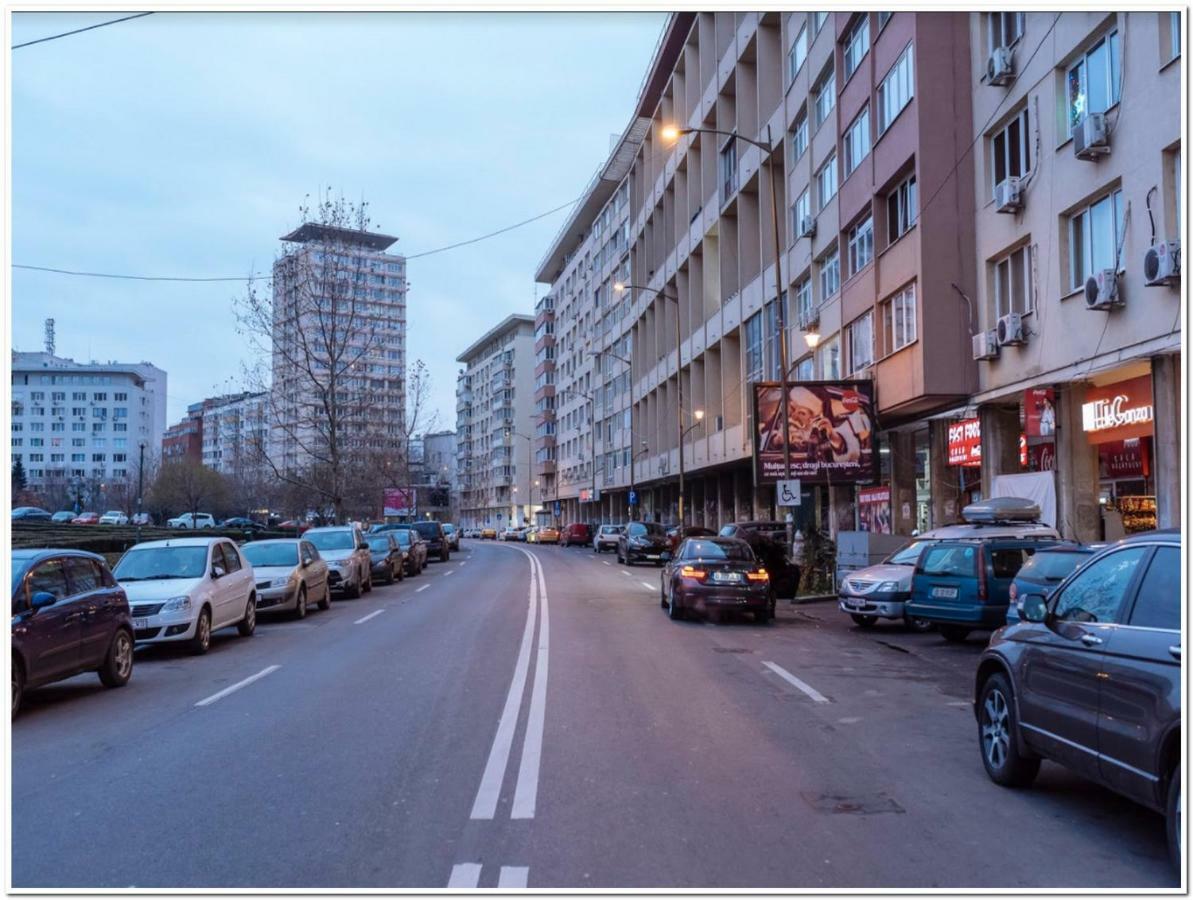 Luxury Downtown Apartment Bukares Bagian luar foto